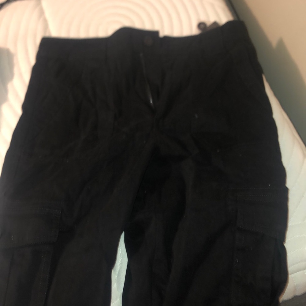 Forever 21 cargo shorts with tags